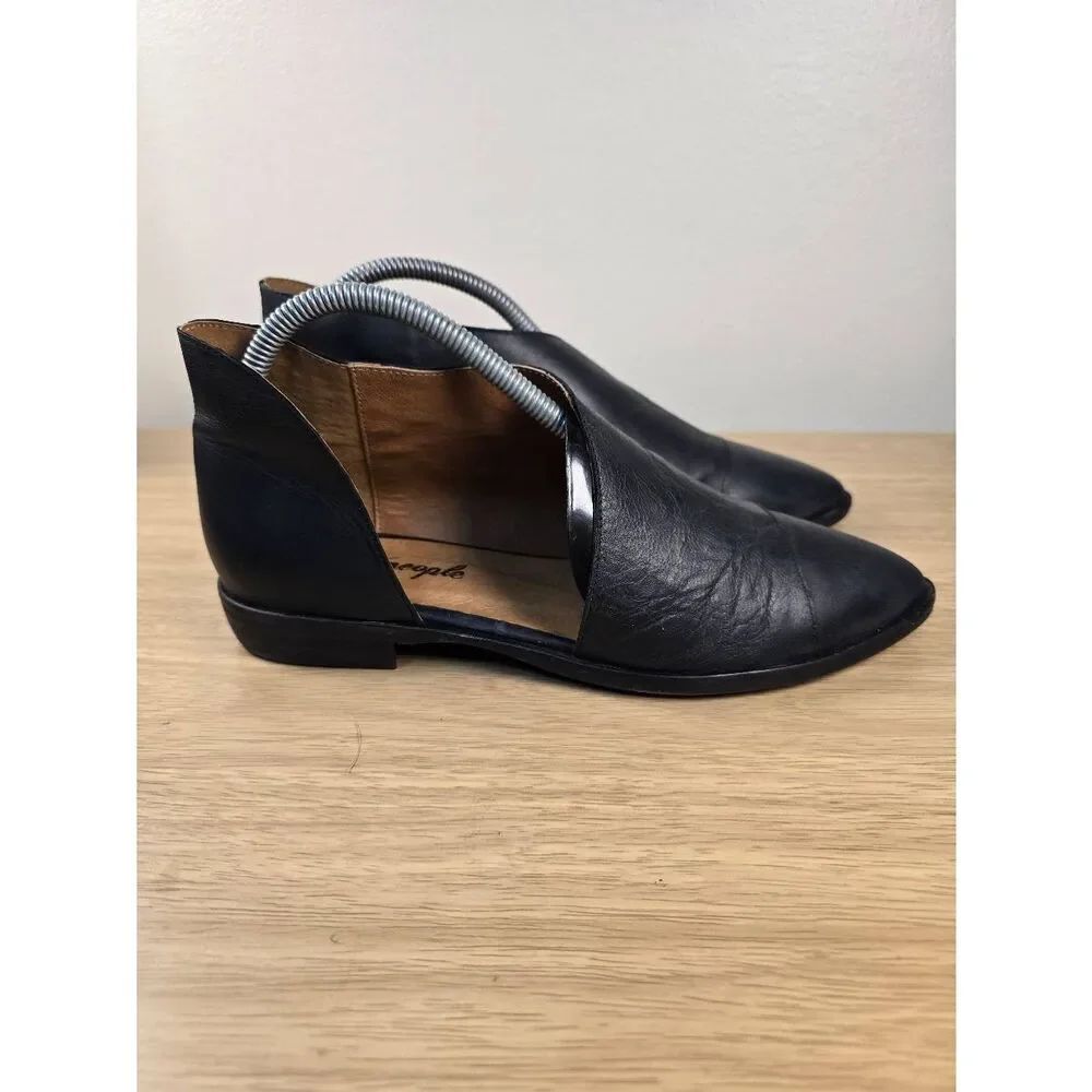 Free People Royale Flat Gray Black Leather Cut out Flats EU 39 Size 9 Pointed
